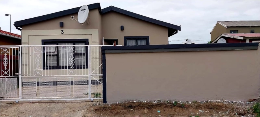 To Let 3 Bedroom Property for Rent in Buffalo Flats Eastern Cape